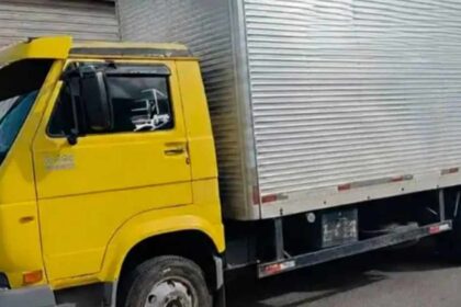 7º BPM recupera caminhão roubado na Bahia localizado em Lagarto