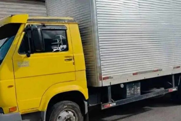 7º BPM recupera caminhão roubado na Bahia localizado em Lagarto