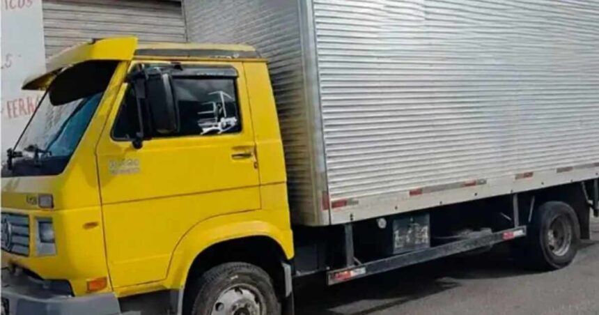 7º BPM recupera caminhão roubado na Bahia localizado em Lagarto