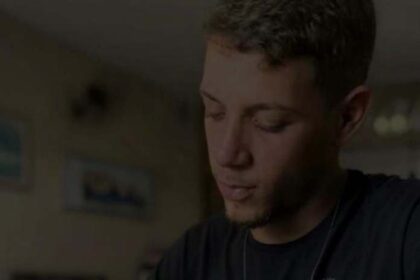 Colisão entre carro e moto deixa jovem gravemente ferido no bairro Jardim Campo Novo, em Lagarto