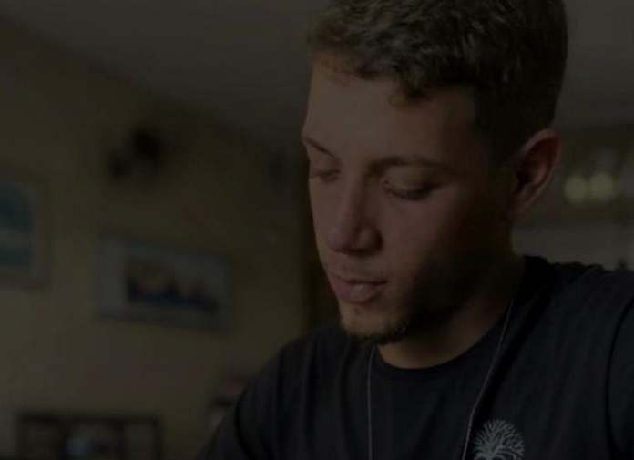 Colisão entre carro e moto deixa jovem gravemente ferido no bairro Jardim Campo Novo, em Lagarto