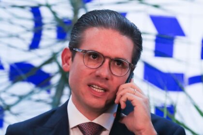 Proposta que acaba com a jornada de trabalho 6x1 avança na Câmara dos Deputados