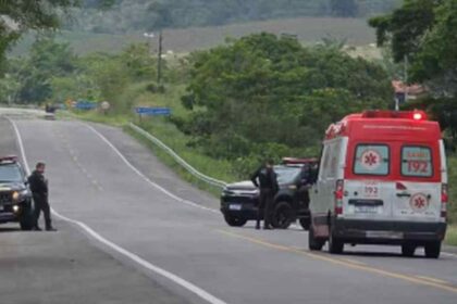 Operação policial na BR-235 em Areia Branca durante saída temporária de internos
