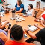 Prefeito Sérgio Reis em reunião com o Sintese em Lagarto