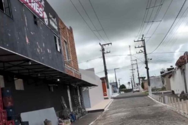 Prefeito Sérgio Reis visita às obras de pavimentação no Bairro Libório.