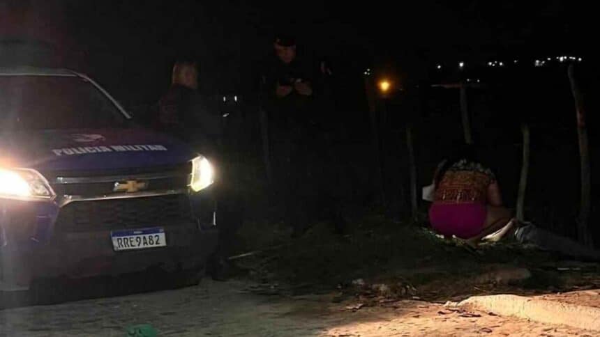 Viatura do 7º Batalhão da Polícia Militar de Sergipe em patrulhamento no bairro Ademar de Carvalho.