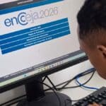 Estudante de Lagarto acessando as inscrições do Encceja 2026 no computador.