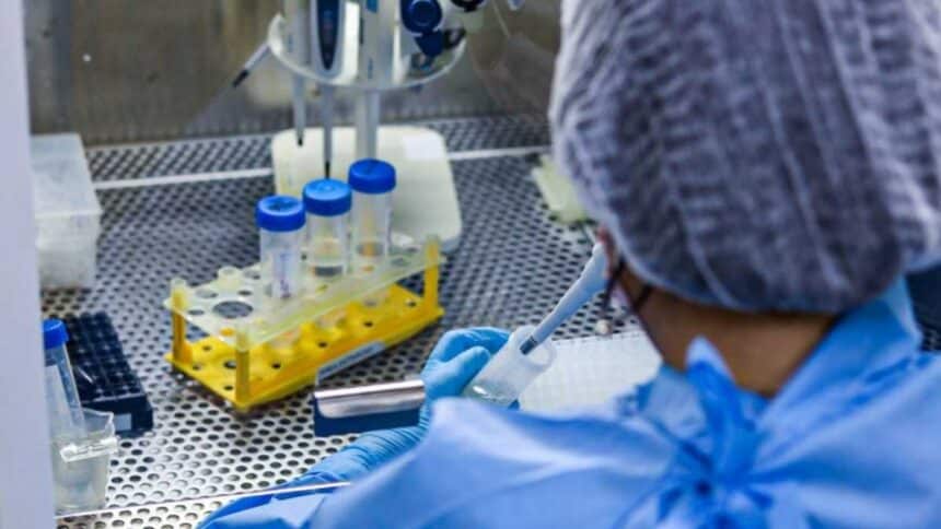 Laboratório do Lacen realiza análise para confirmar Gripe K em Sergipe.