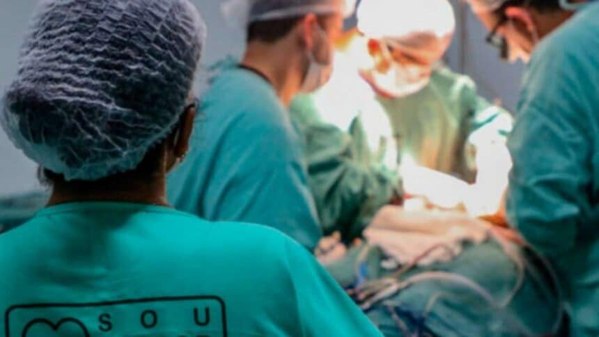 Paciente André Santos, que recuperou a visão após transplante de córnea pelo SUS em Sergipe.