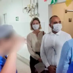 Hospital Universitário de Lagarto (HUL/UFS) com fluxo de pessoas na recepção.'