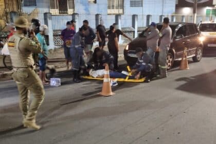 Viatura do DTTU e agentes organizando o tráfego em trecho urbano da SE-270.