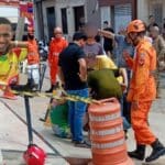Movimentação de viaturas de resgate e isolamento de área no bairro Exposição em Lagarto.