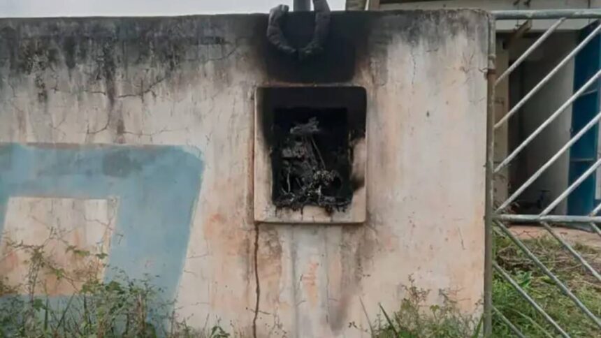 Local atingido pelo incêndio na casa de bombas no povoado Morcego em Lagarto-SE.