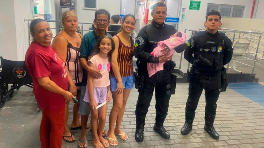 Equipe da Polícia Militar de Sergipe atuando em ocorrência de resgate na capital.