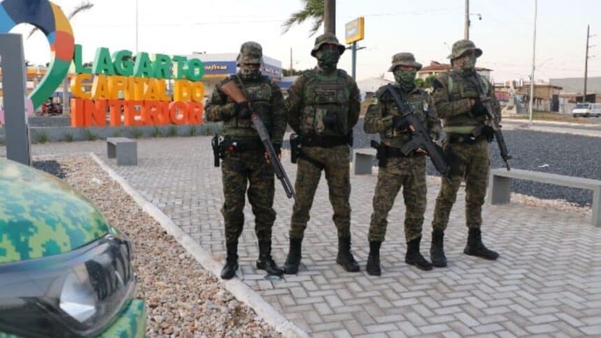 Policiais militares do BPATI e viaturas táticas em pronto emprego para o interior sergipano.